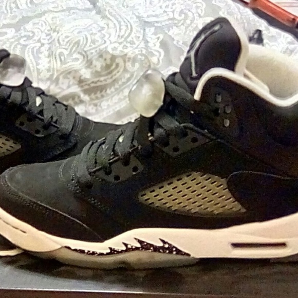 Jordan 5 Retro Kids - Picture 3 of 5